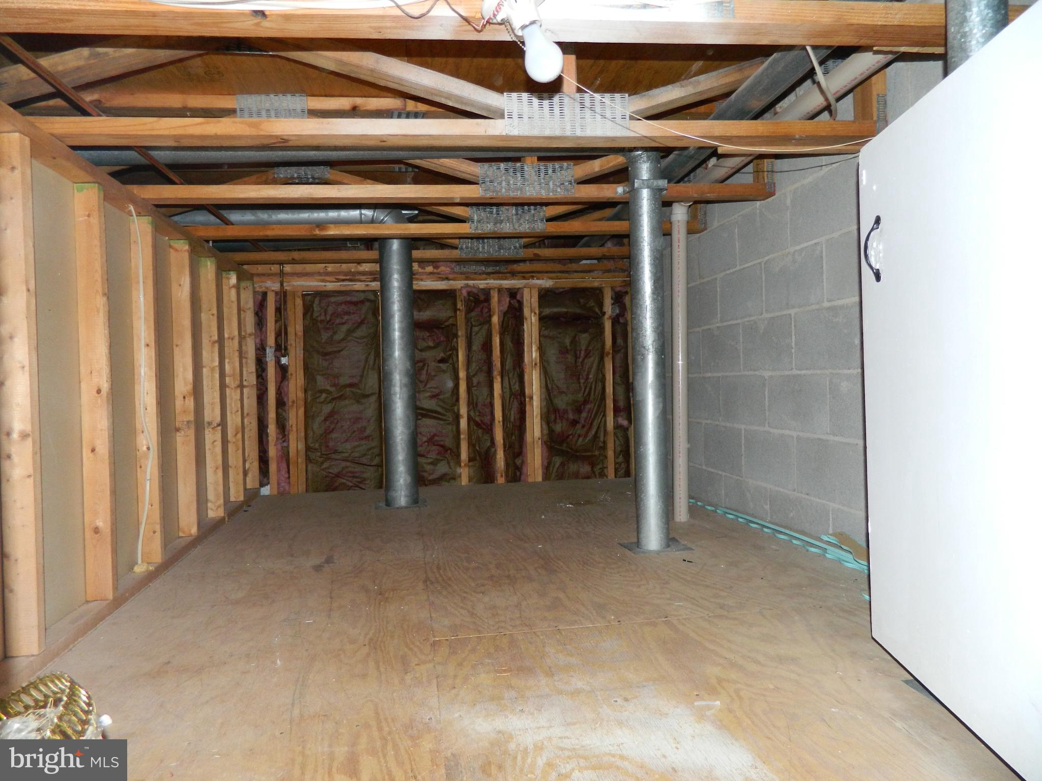 POINT OF WOODS - Residential Lease