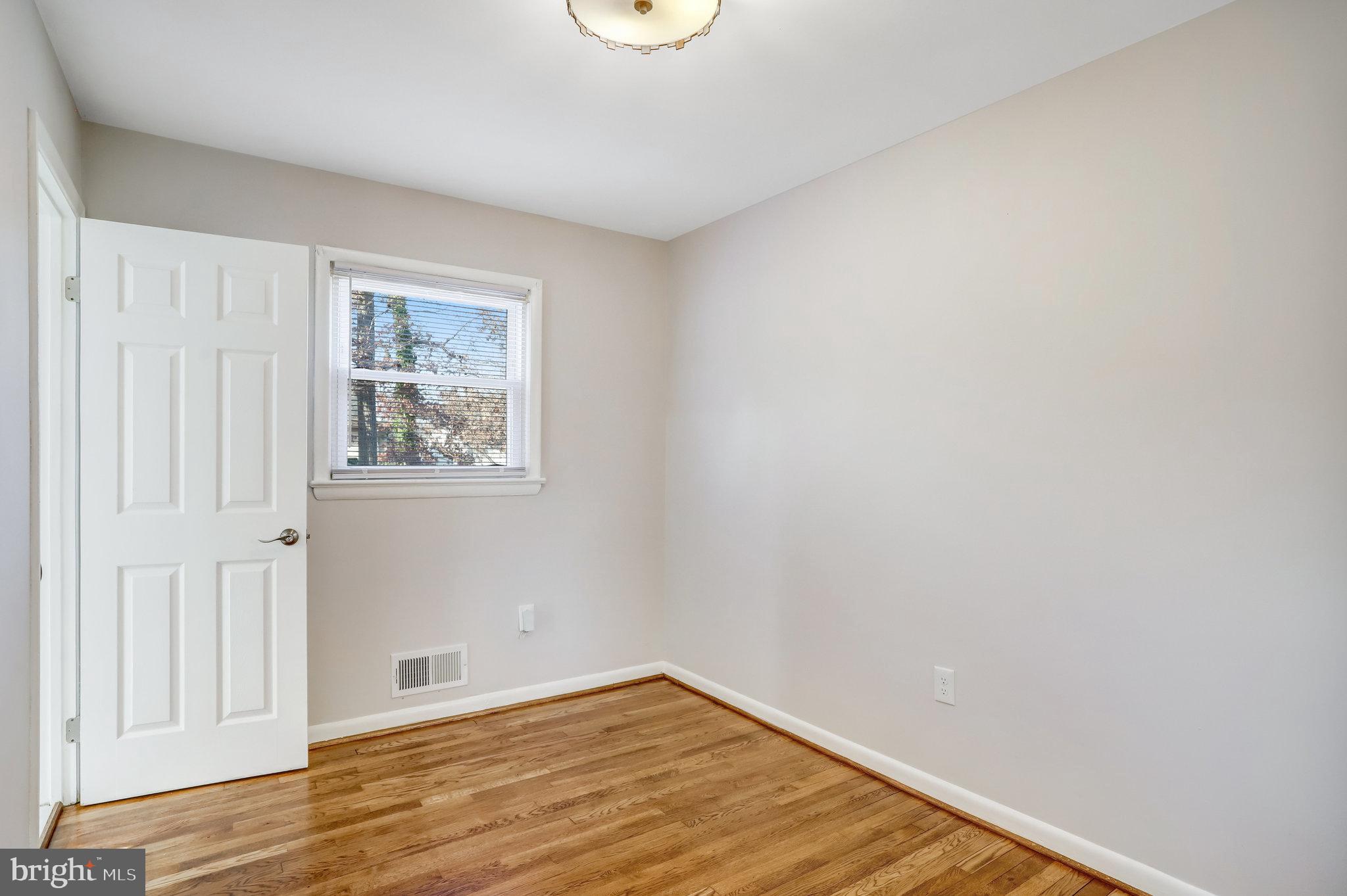 COLUMBIA PARK - Residential