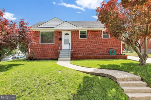 2129 Saranac Street, Hyattsville, MD MLS: MDPG2151804