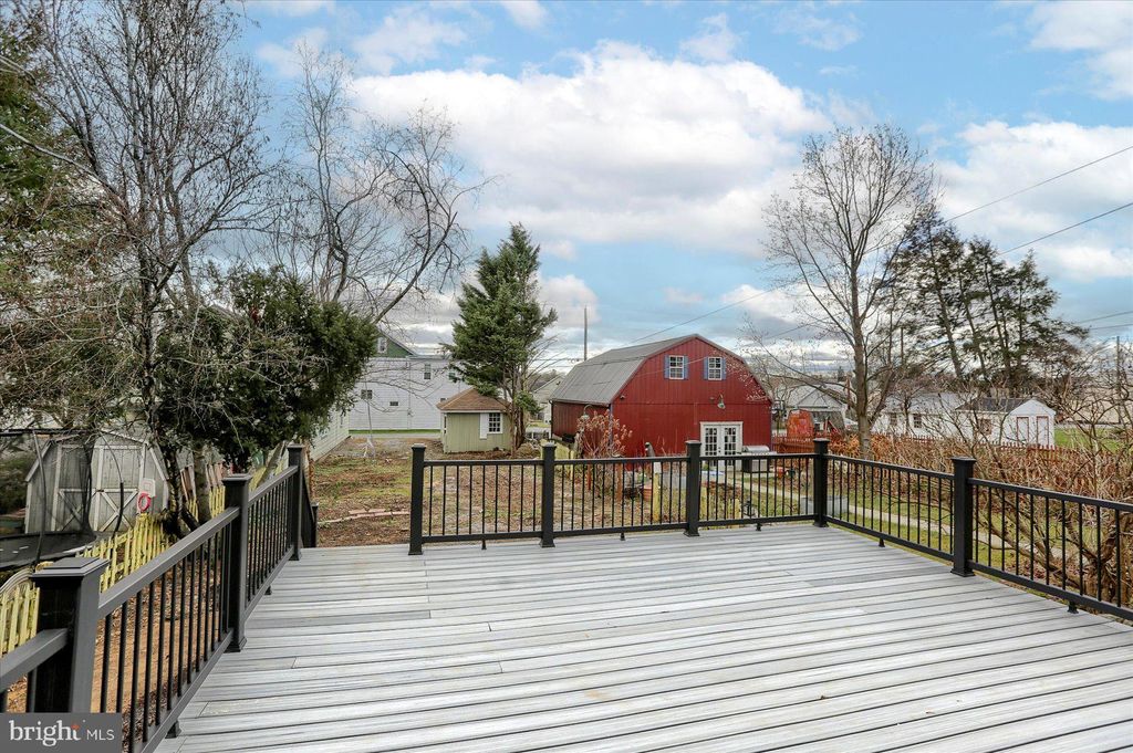 Photo of 58 E Lincoln Avenue, Lititz, PA 17543 (MLS # PALA2044998)