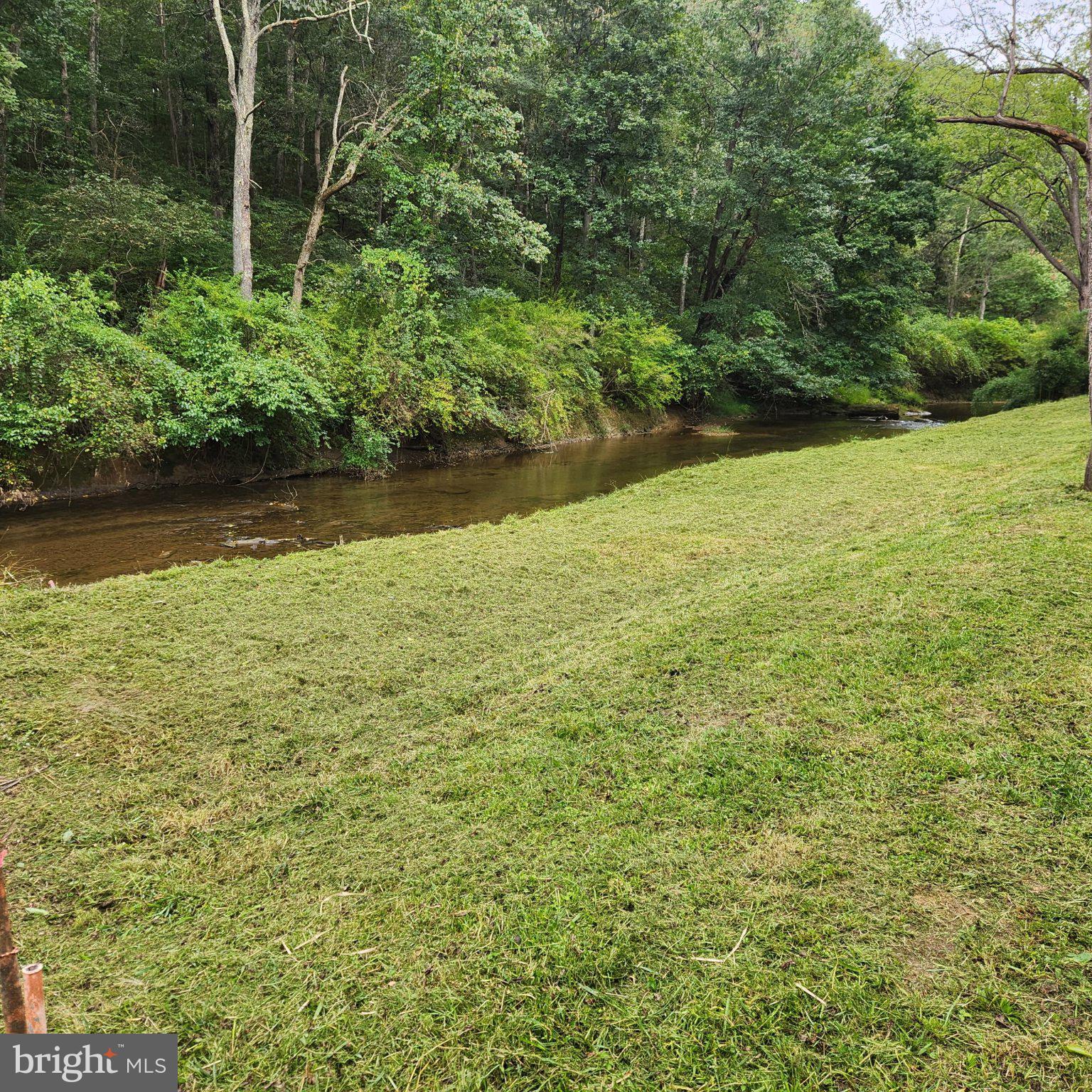3237 GREEN ROAD