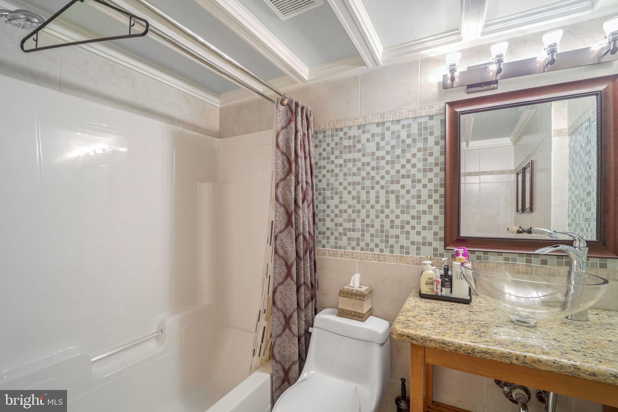 CHERRY GLEN CONDOS - Residential