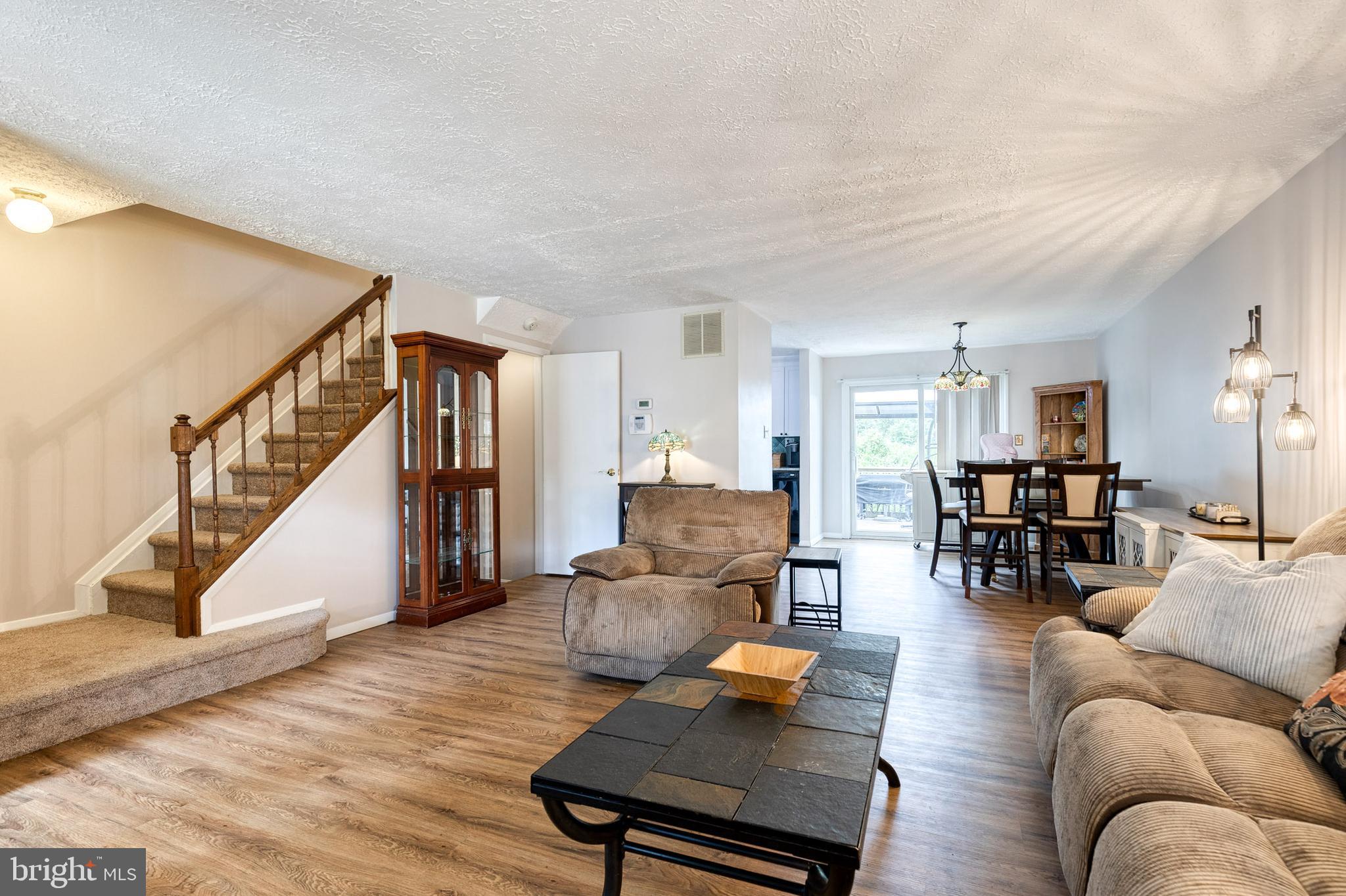 OAKHURST - Residential