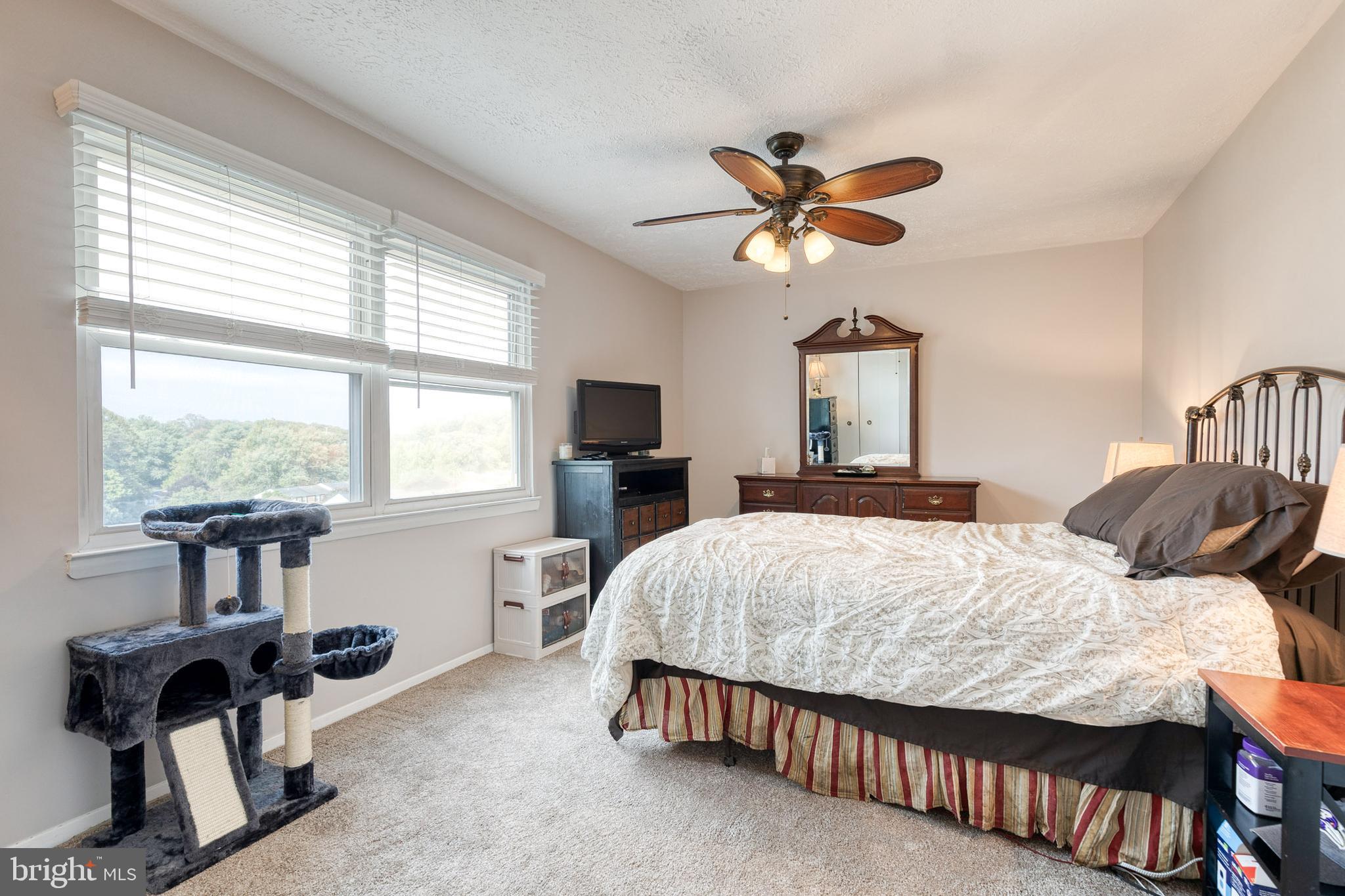 OAKHURST - Residential