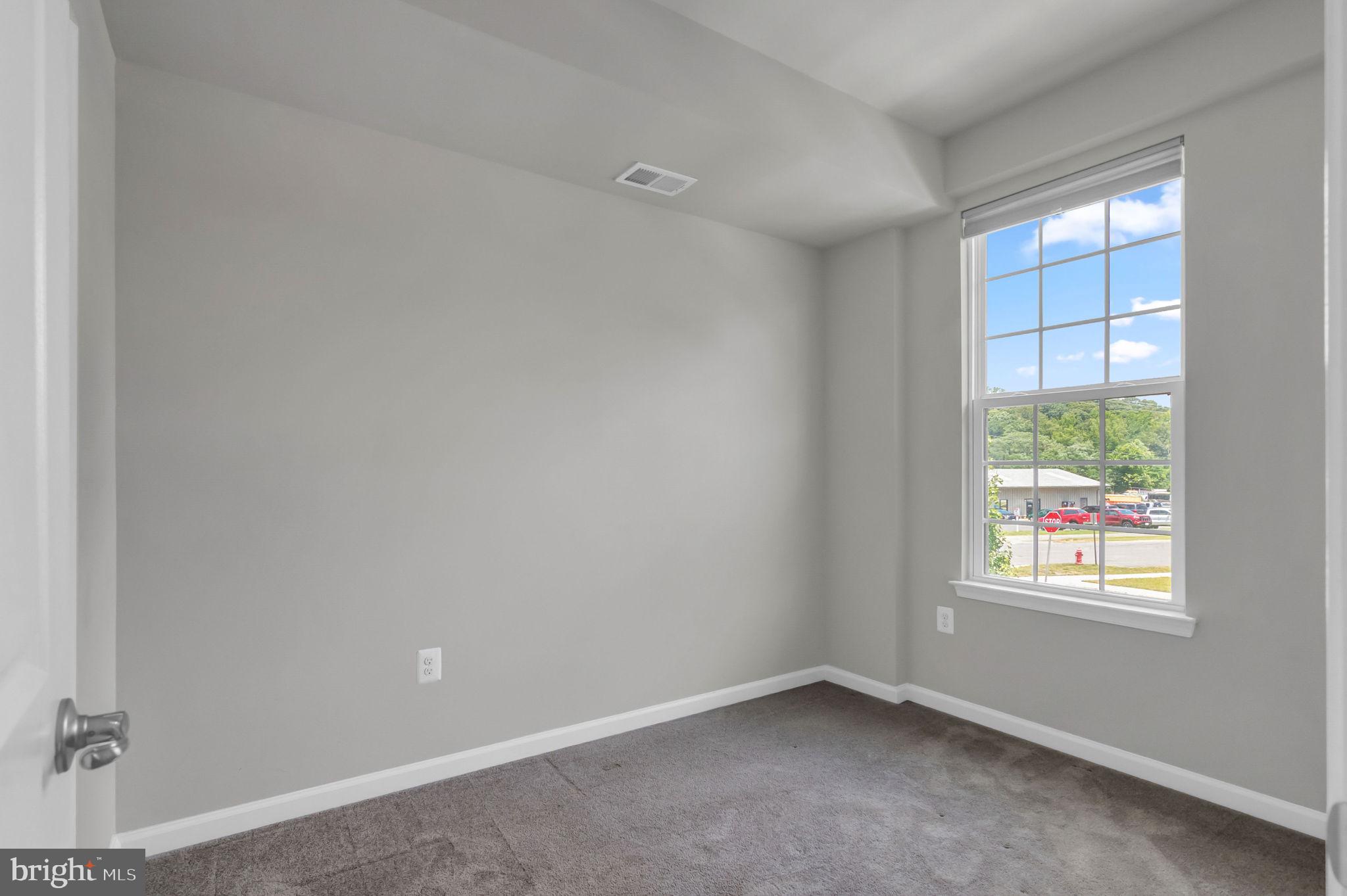 FREDERICKSBURG CITY - Residential Lease