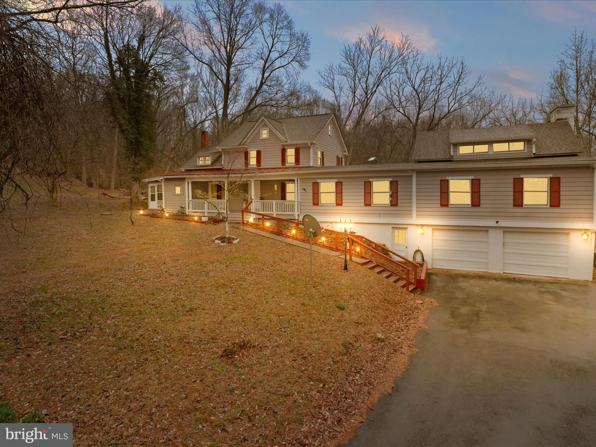 LEESBURG - Residential