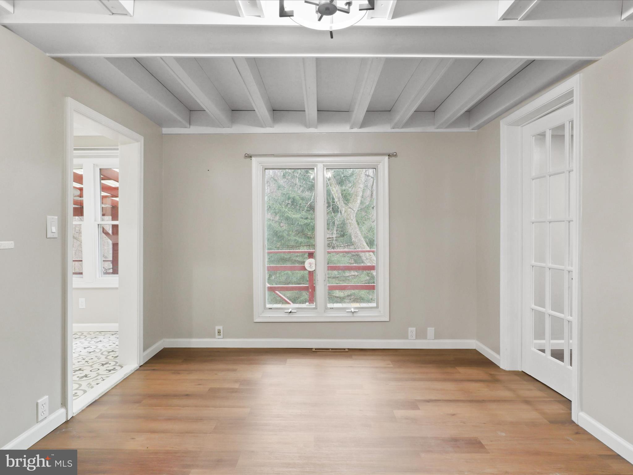 LEESBURG - Residential