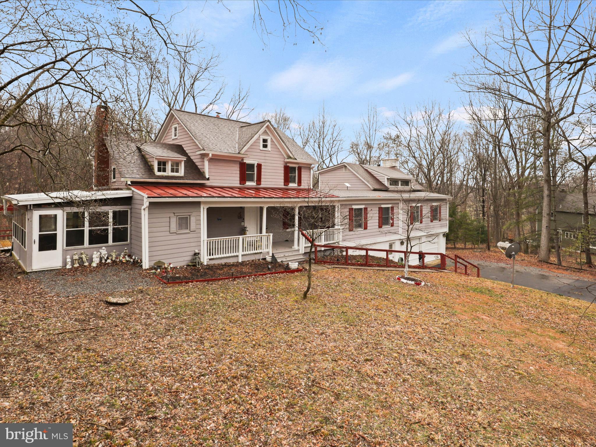 LEESBURG - Residential