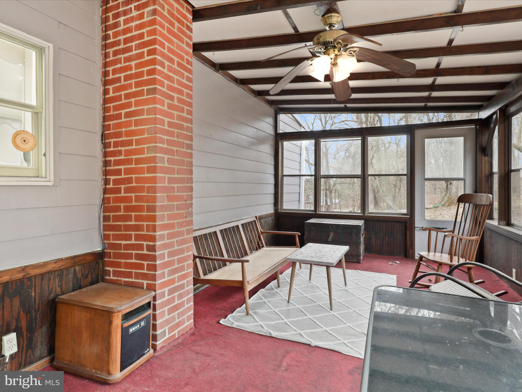 LEESBURG - Residential