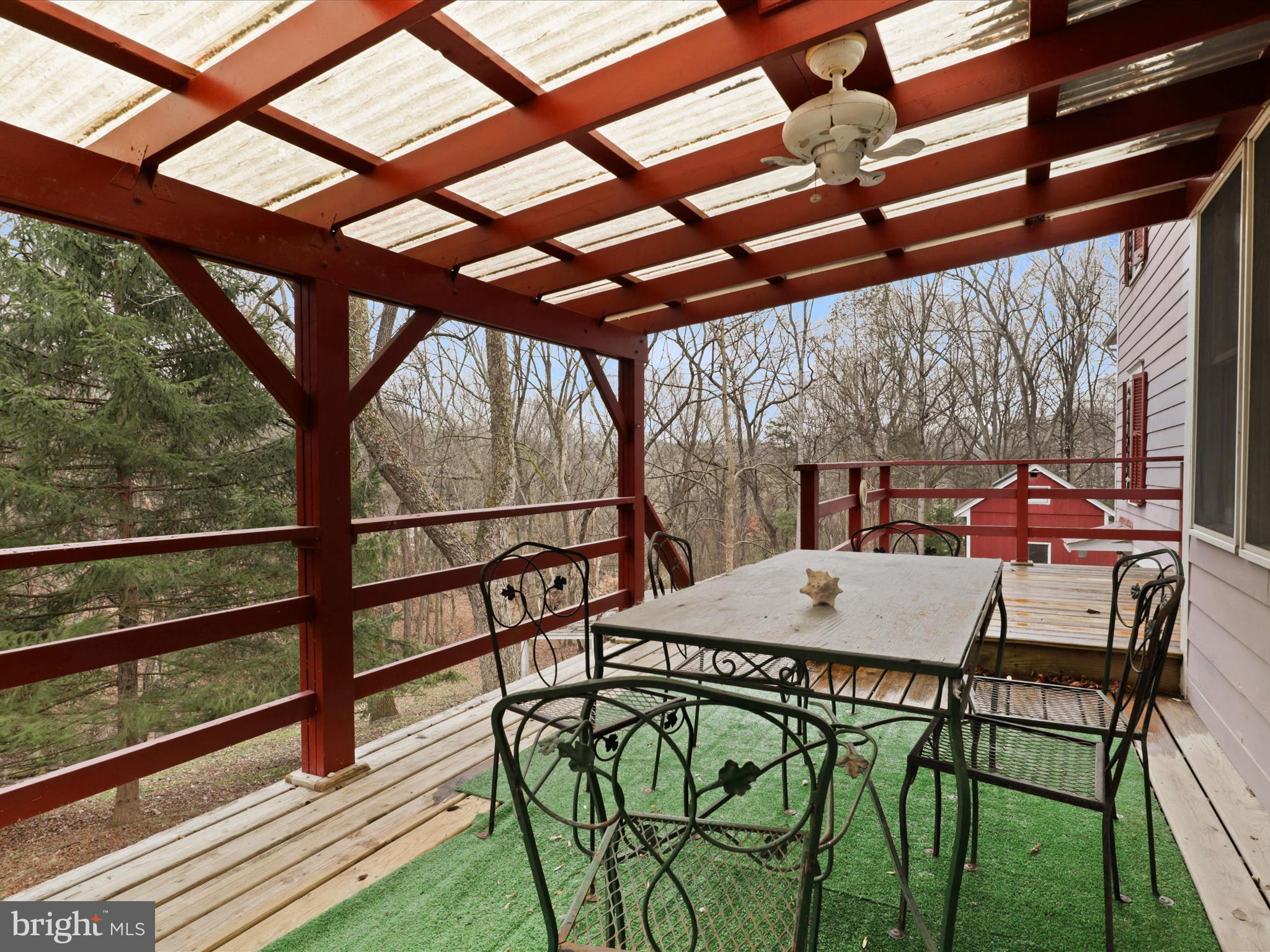 LEESBURG - Residential