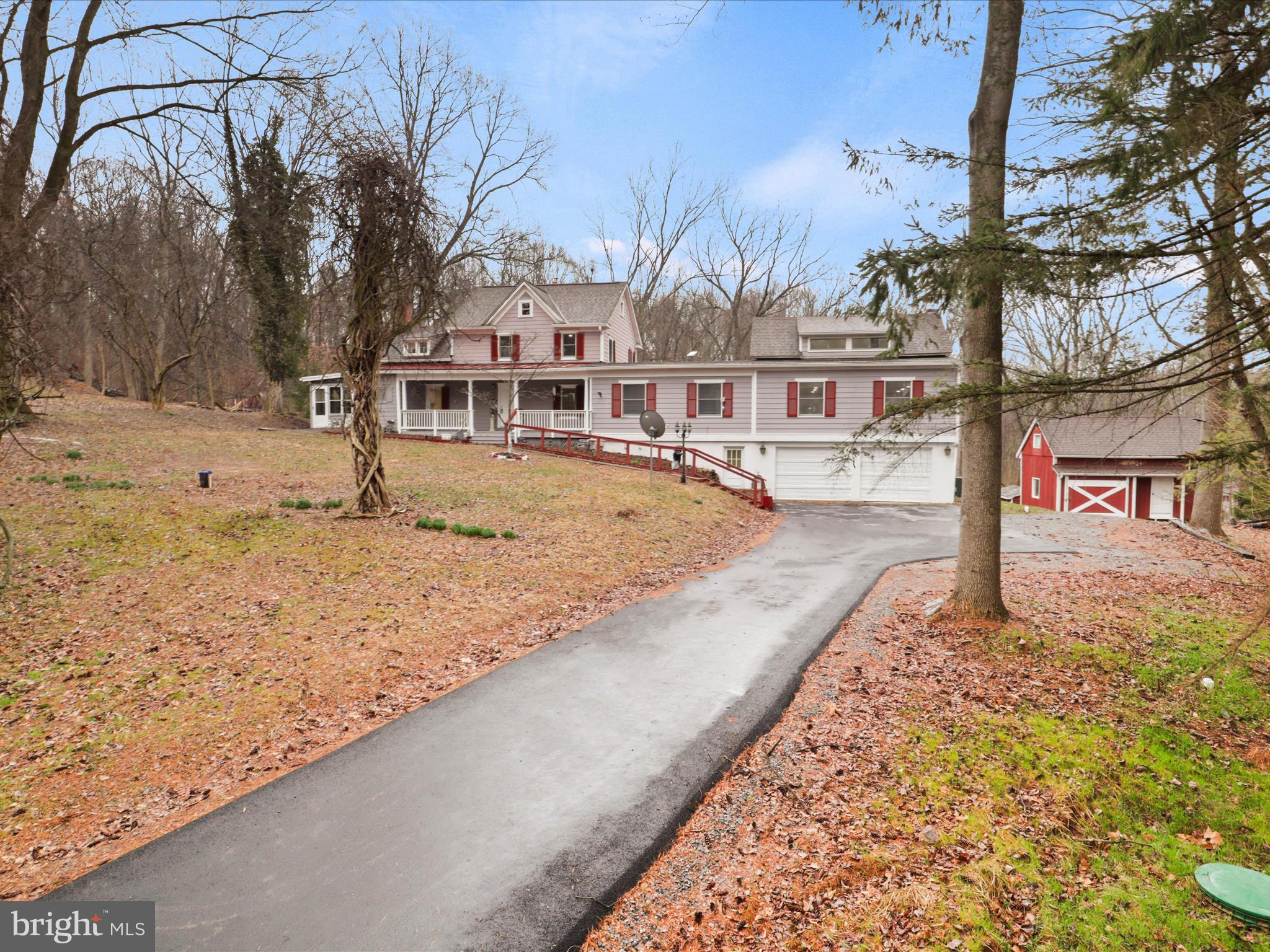 LEESBURG - Residential