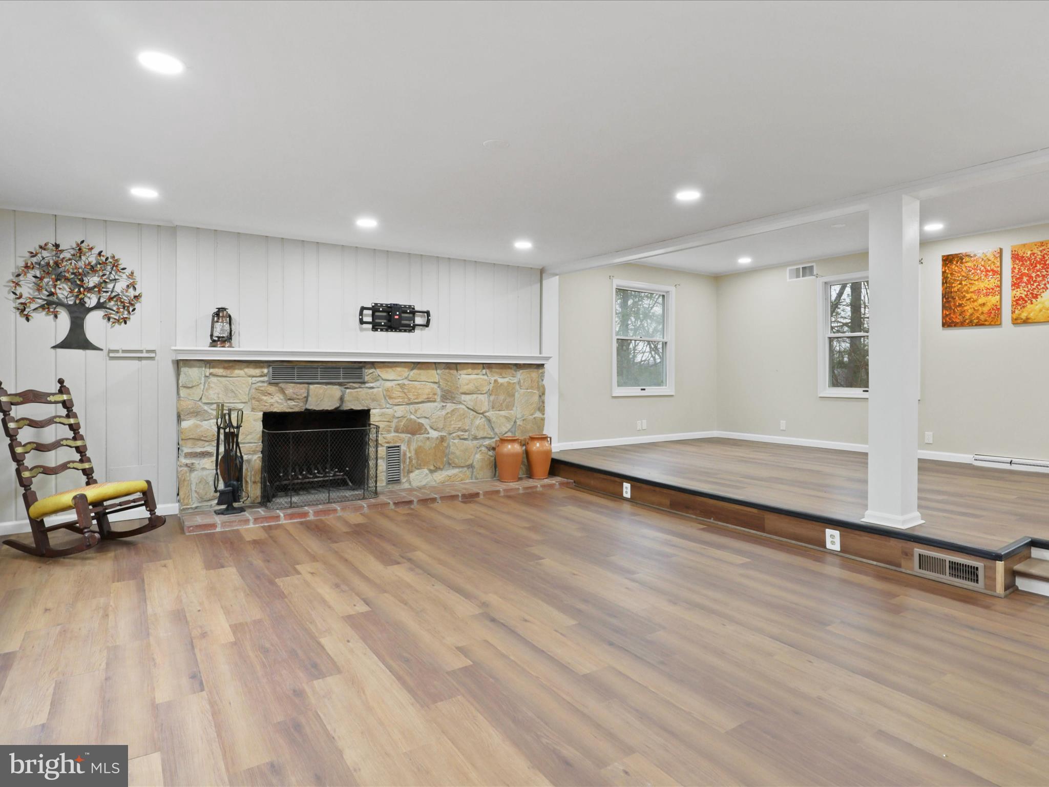 LEESBURG - Residential