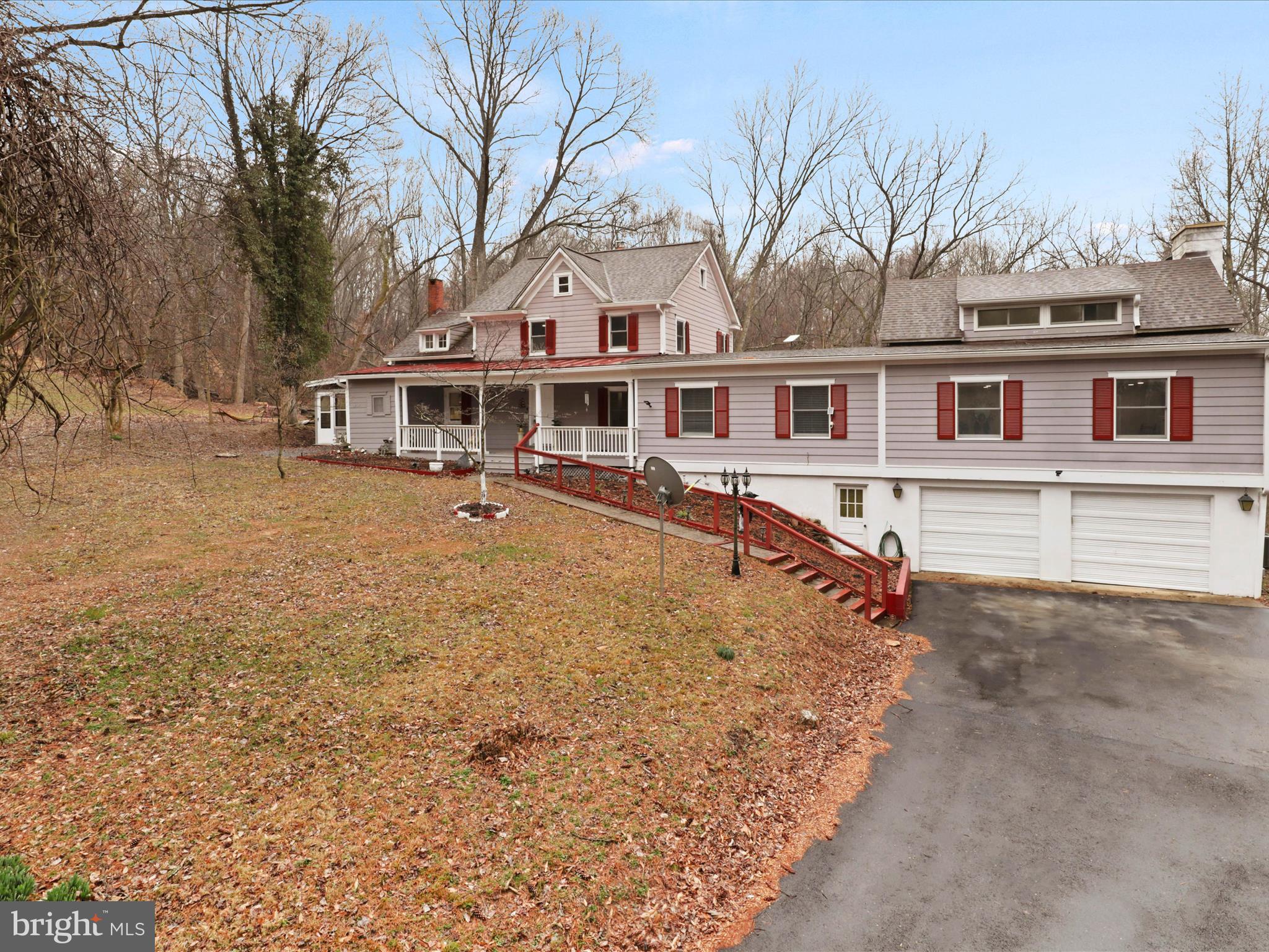 LEESBURG - Residential