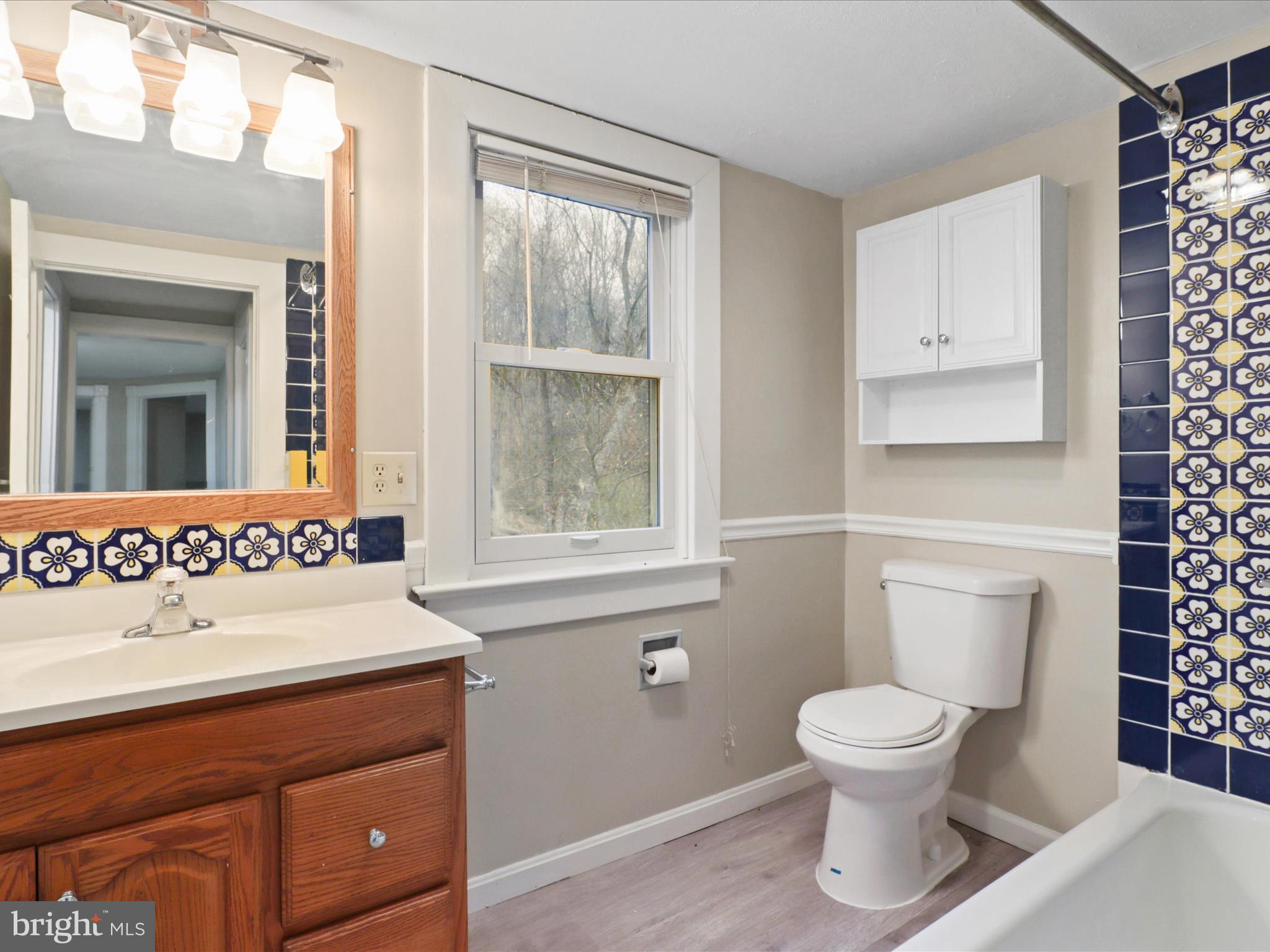 LEESBURG - Residential