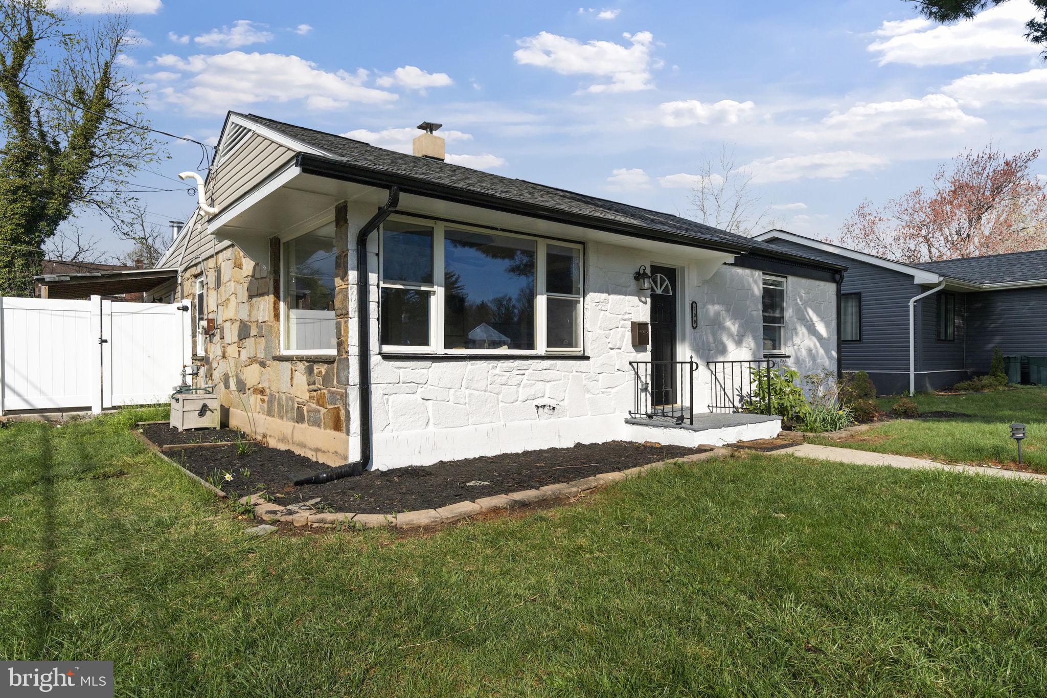 WILLIAMSBURG - Residential