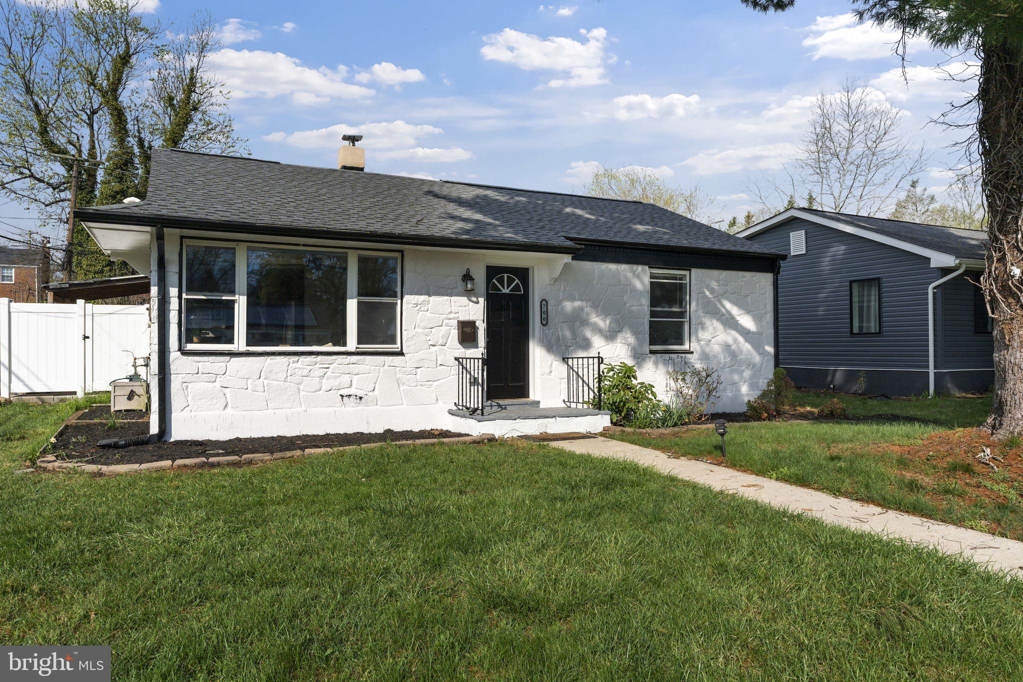 WILLIAMSBURG - Residential