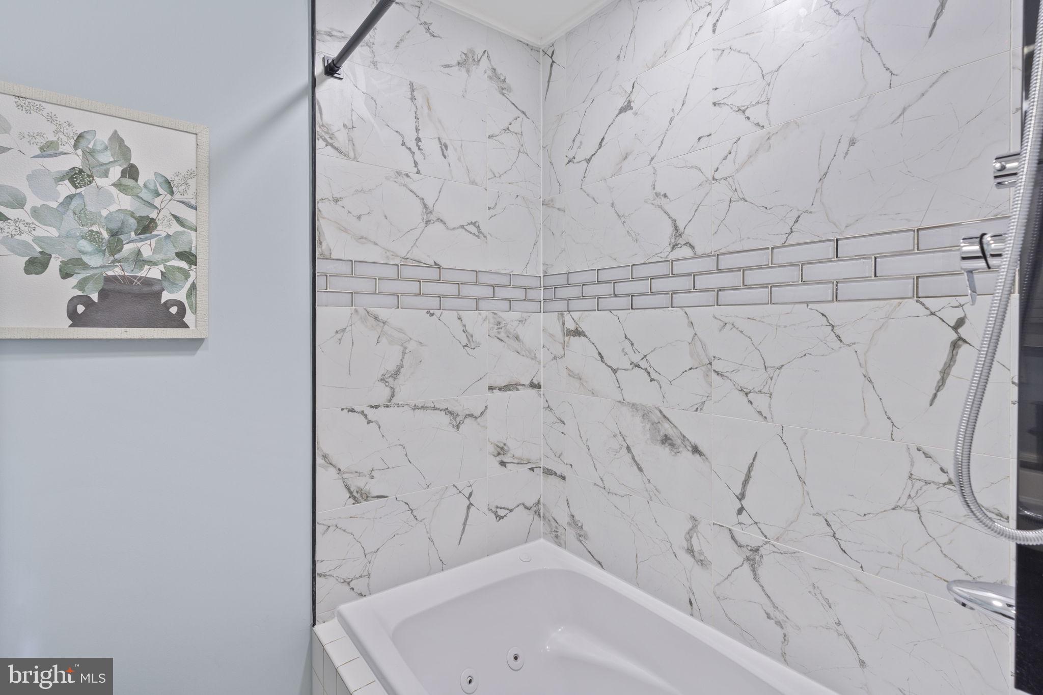 WILLIAMSBURG - Residential