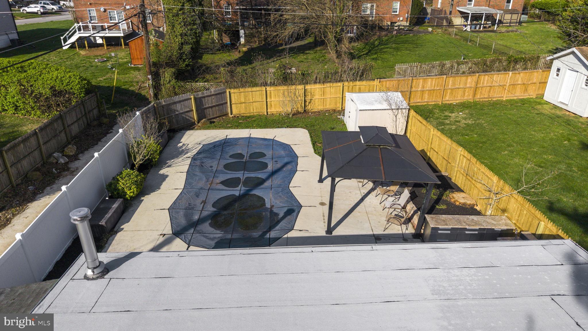 WILLIAMSBURG - Residential