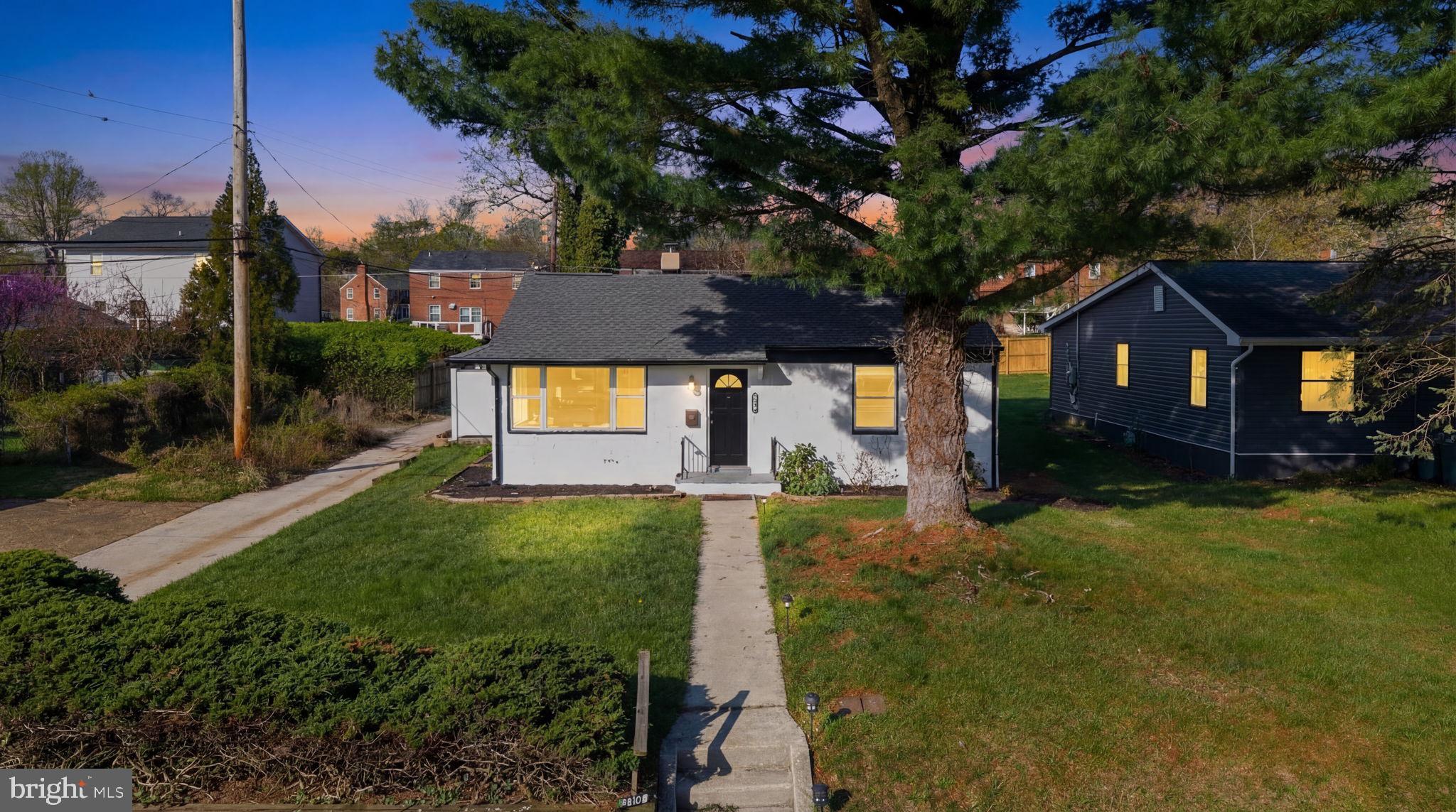 WILLIAMSBURG - Residential