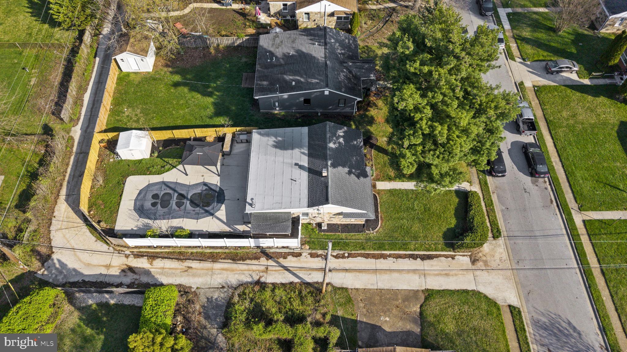 WILLIAMSBURG - Residential