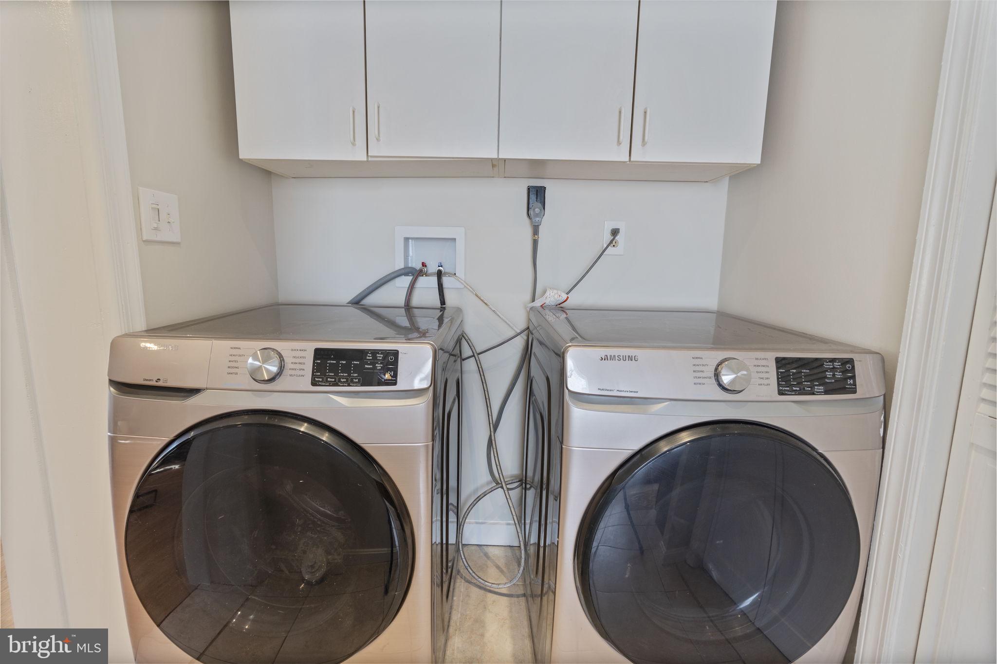 WILLIAMSBURG - Residential