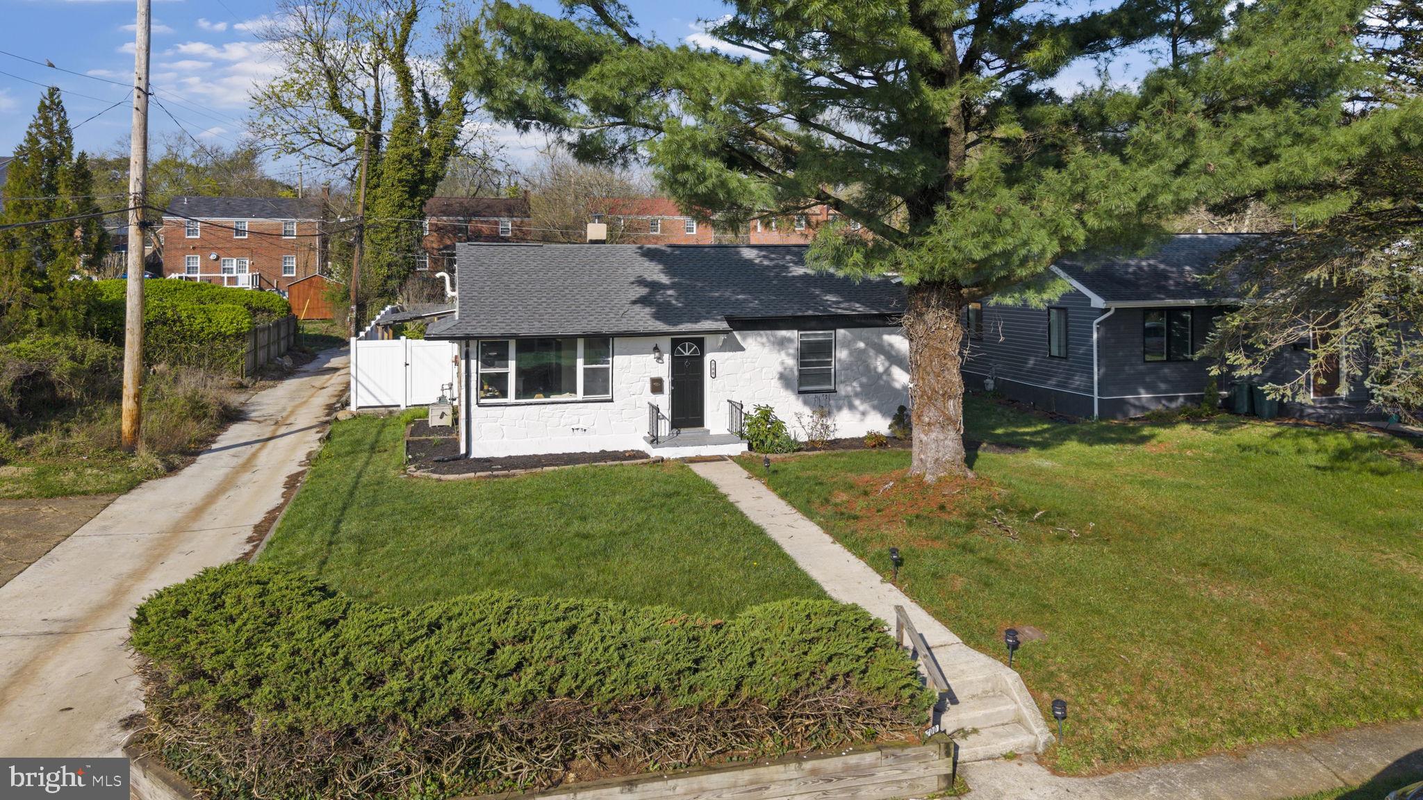 WILLIAMSBURG - Residential