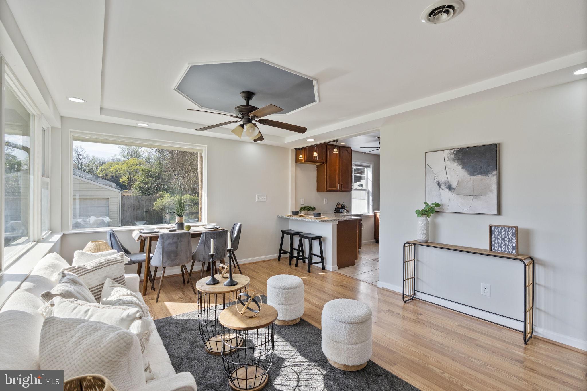 WILLIAMSBURG - Residential