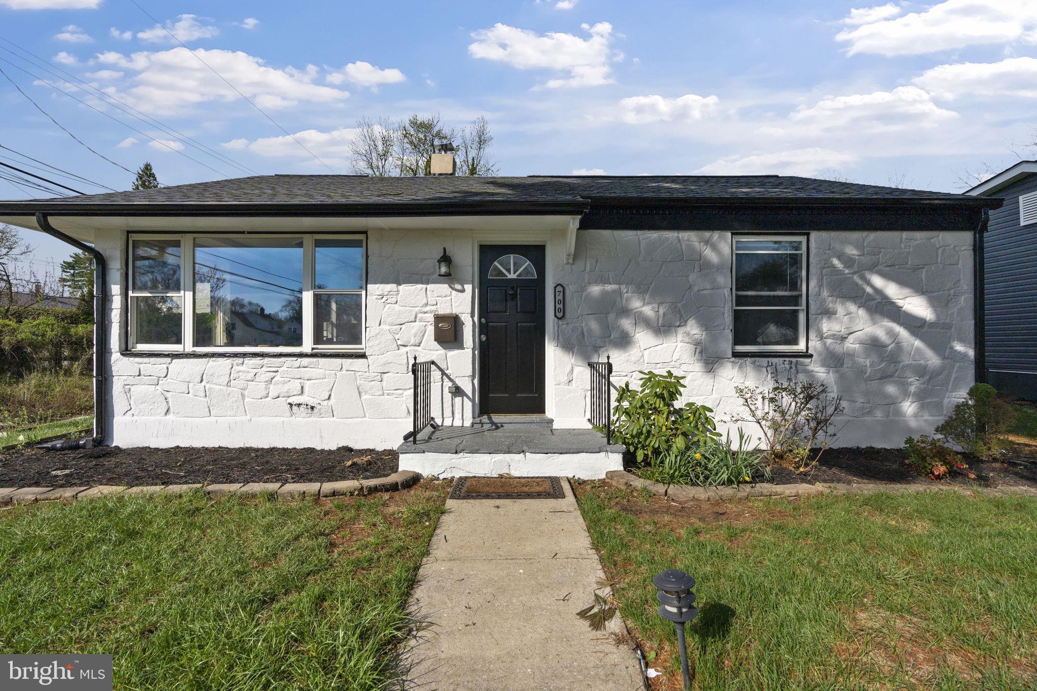 WILLIAMSBURG - Residential