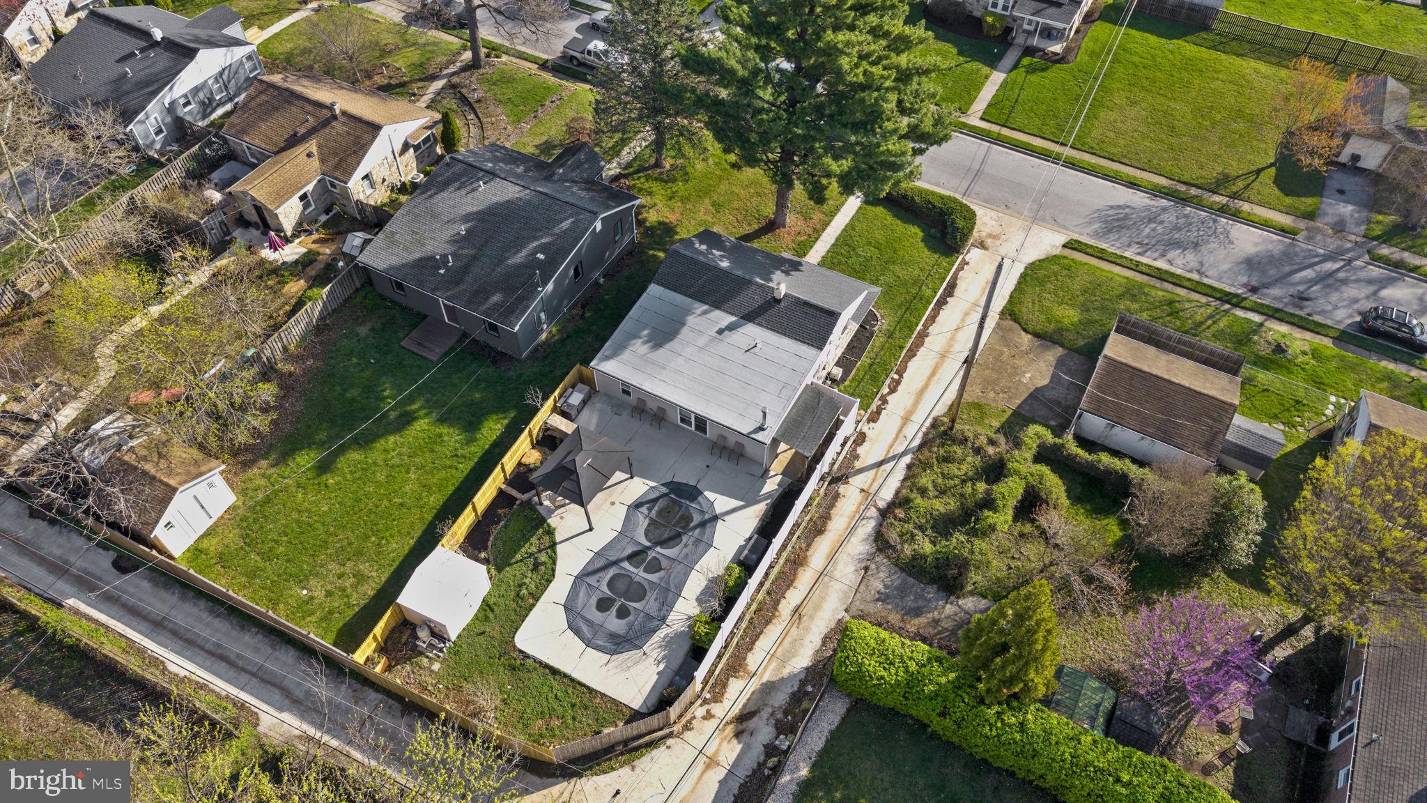 WILLIAMSBURG - Residential