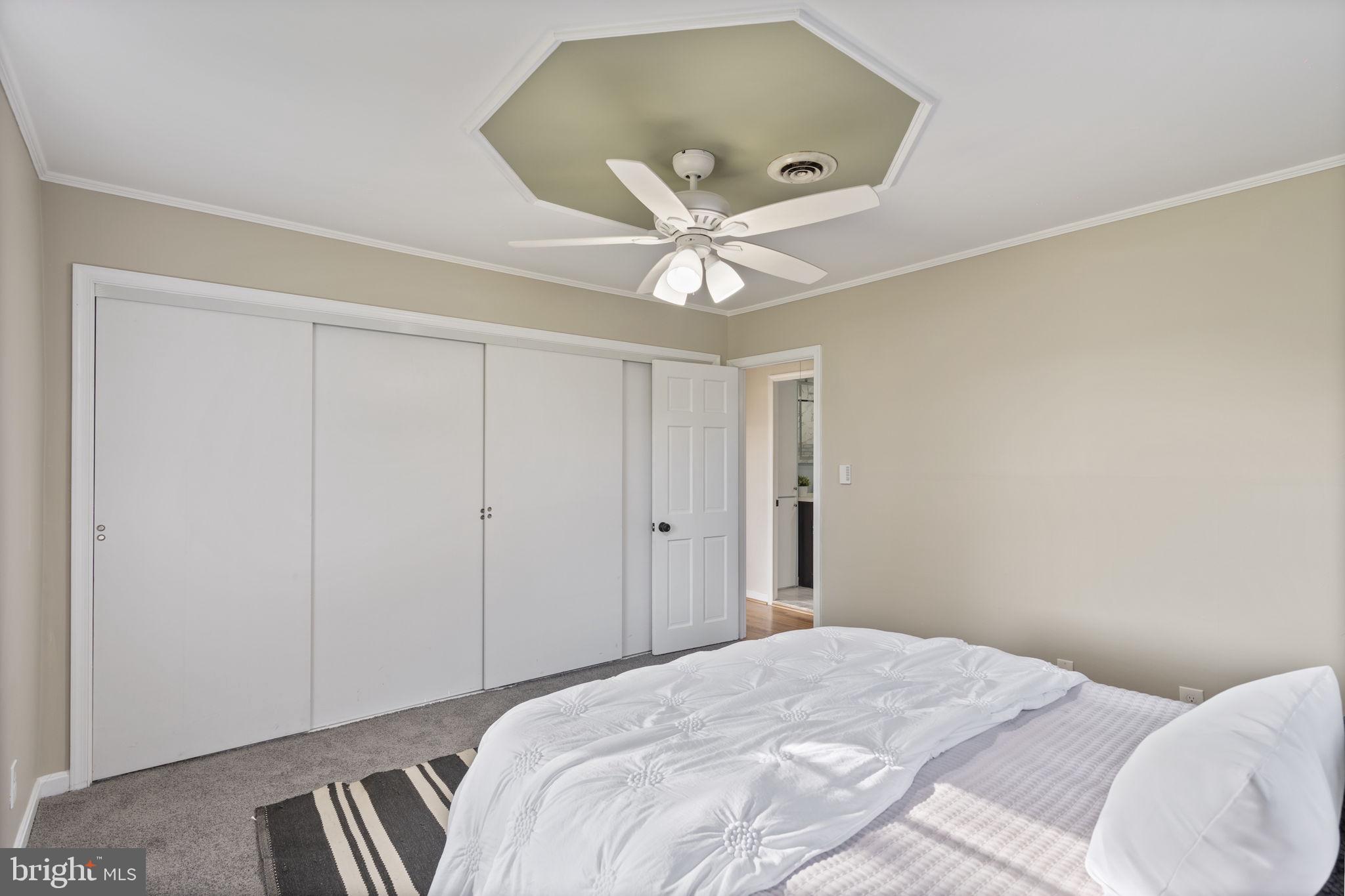 WILLIAMSBURG - Residential