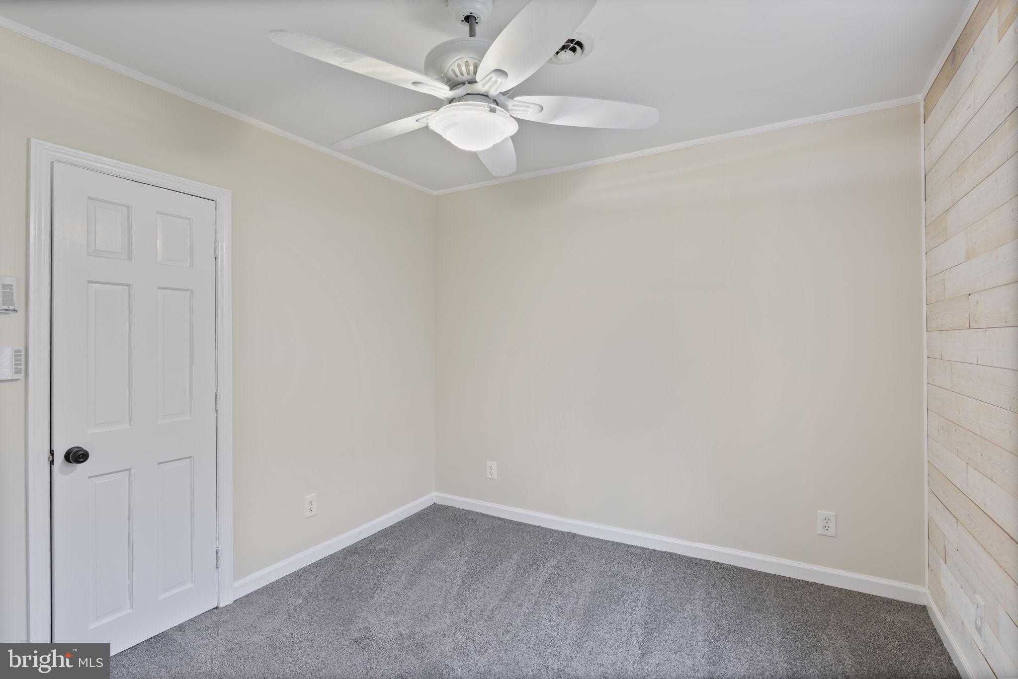 WILLIAMSBURG - Residential