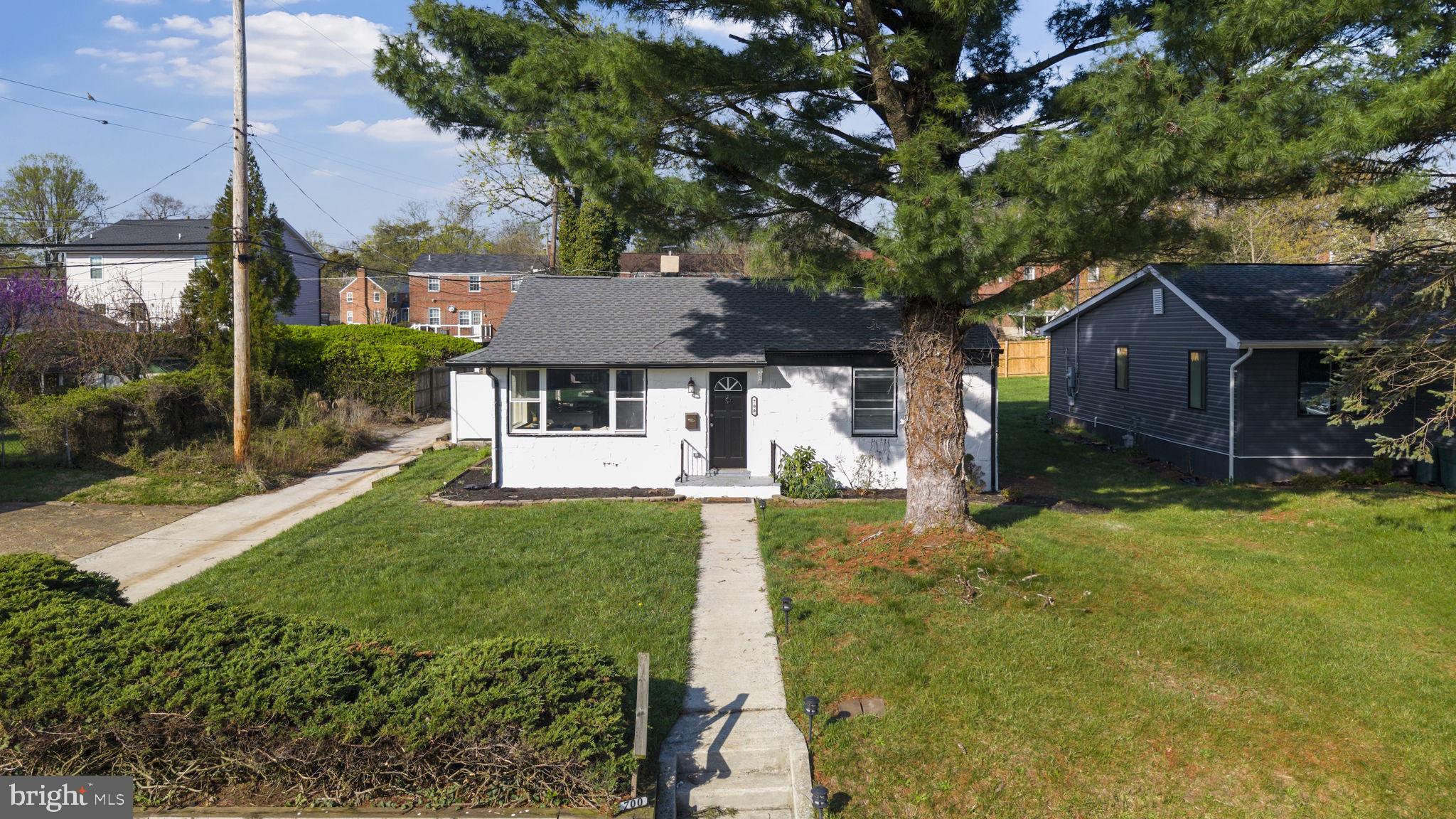 WILLIAMSBURG - Residential