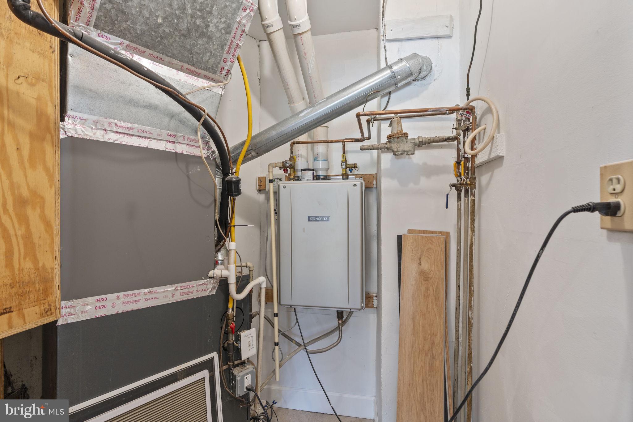 WILLIAMSBURG - Residential