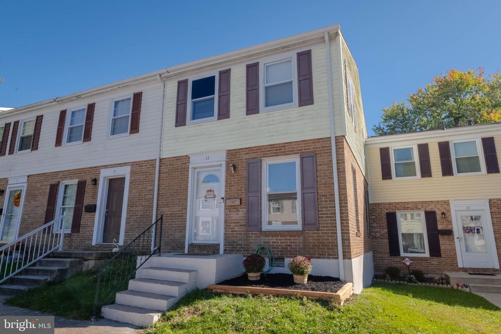 Photo of 11 Dunnett Court #4F, NOTTINGHAM, MD 21236 (MLS # MDBC2143100)