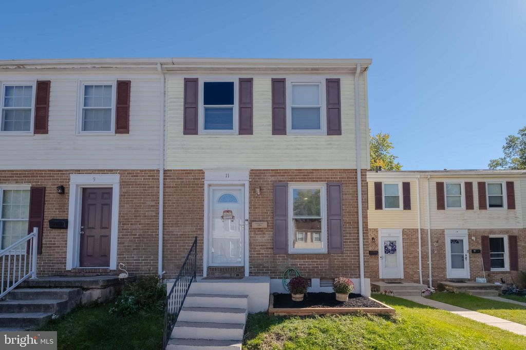 Photo of 11 Dunnett Court #4F, NOTTINGHAM, MD 21236 (MLS # MDBC2143100)