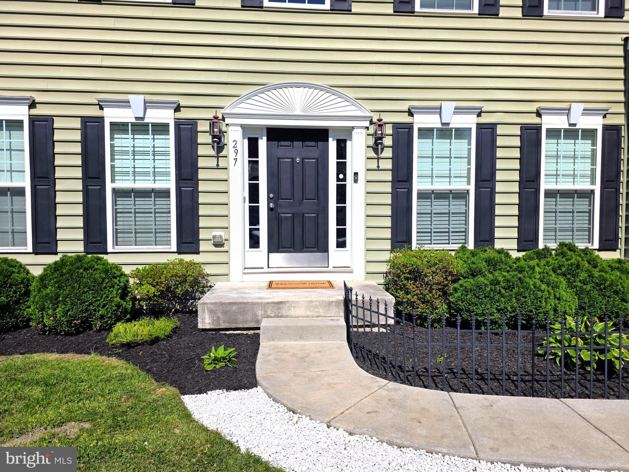 297 BAY CLUB PARKWAY