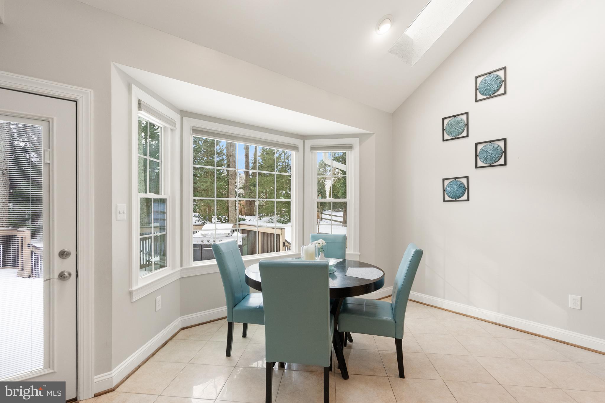 RESTON - Residential