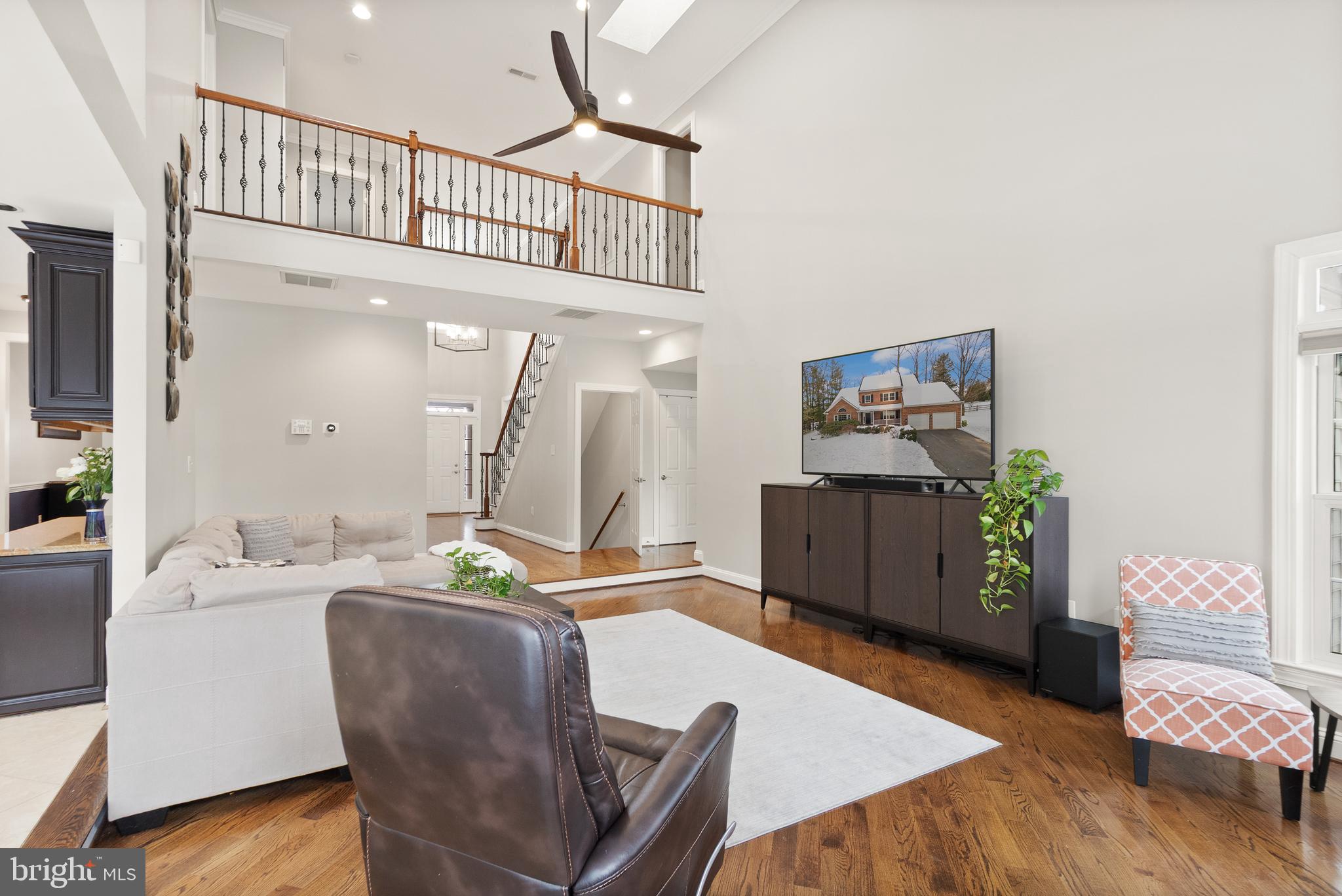 RESTON - Residential