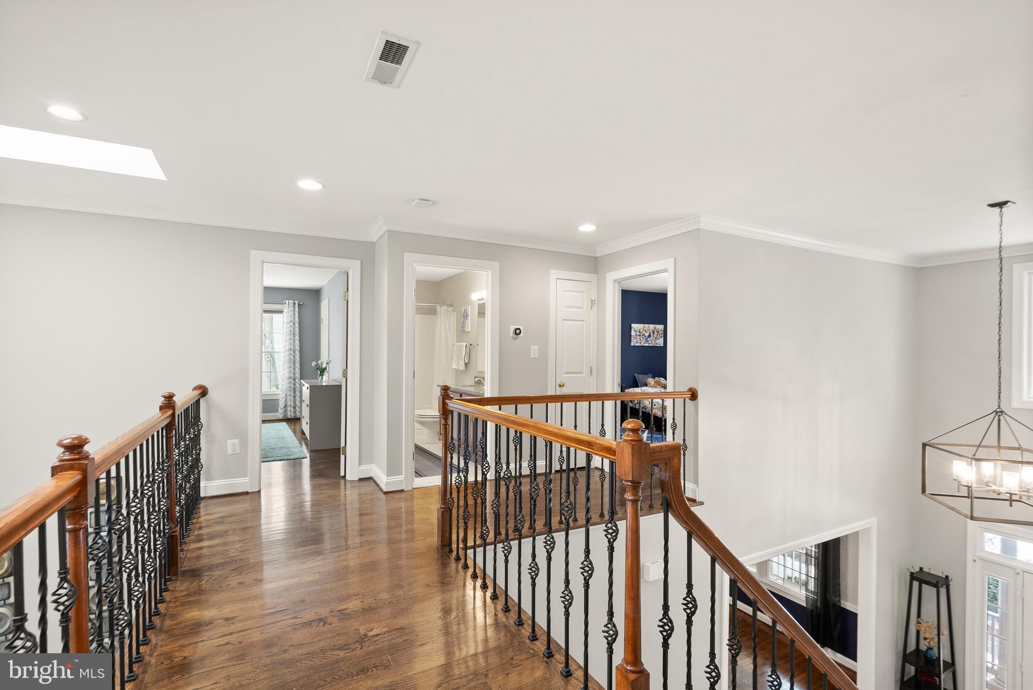 RESTON - Residential