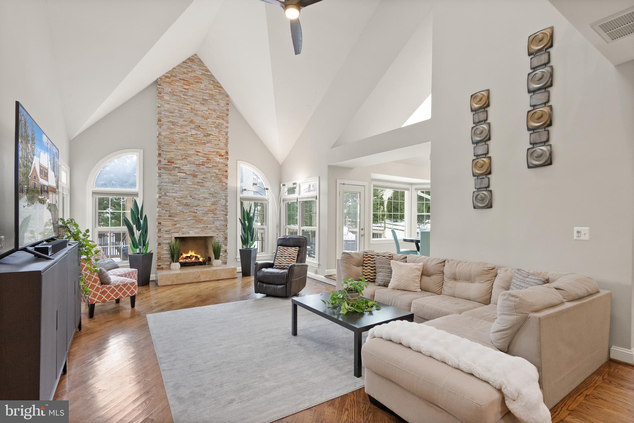 RESTON - Residential