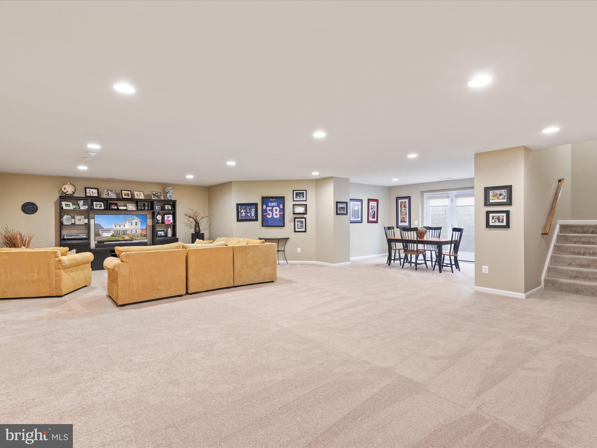 MEADOW BROOK FARM - Residential