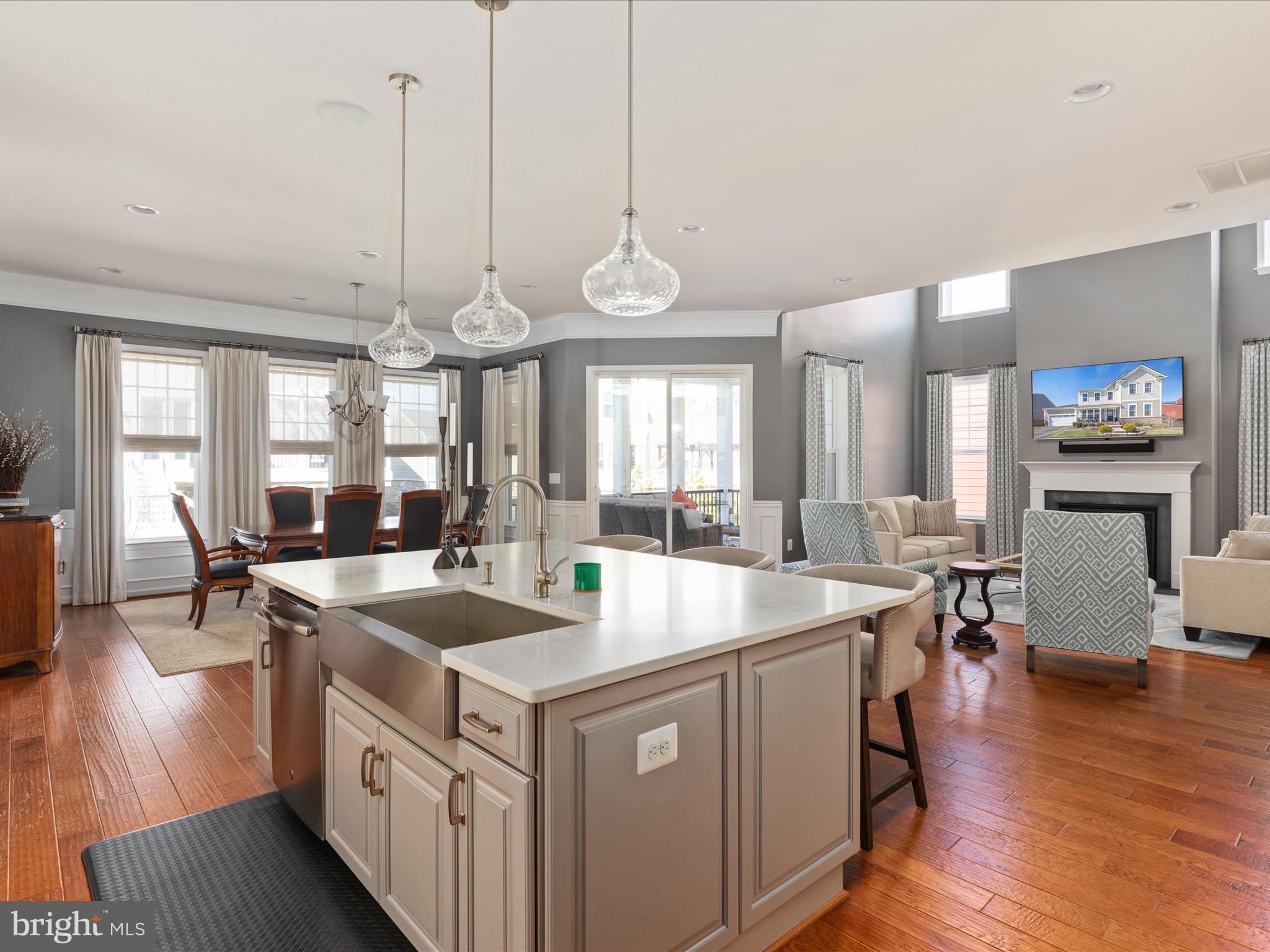 MEADOW BROOK FARM - Residential