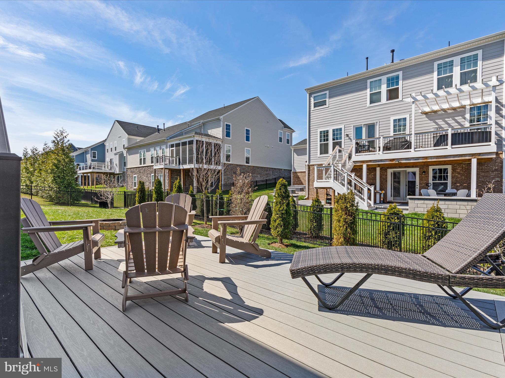 MEADOW BROOK FARM - Residential