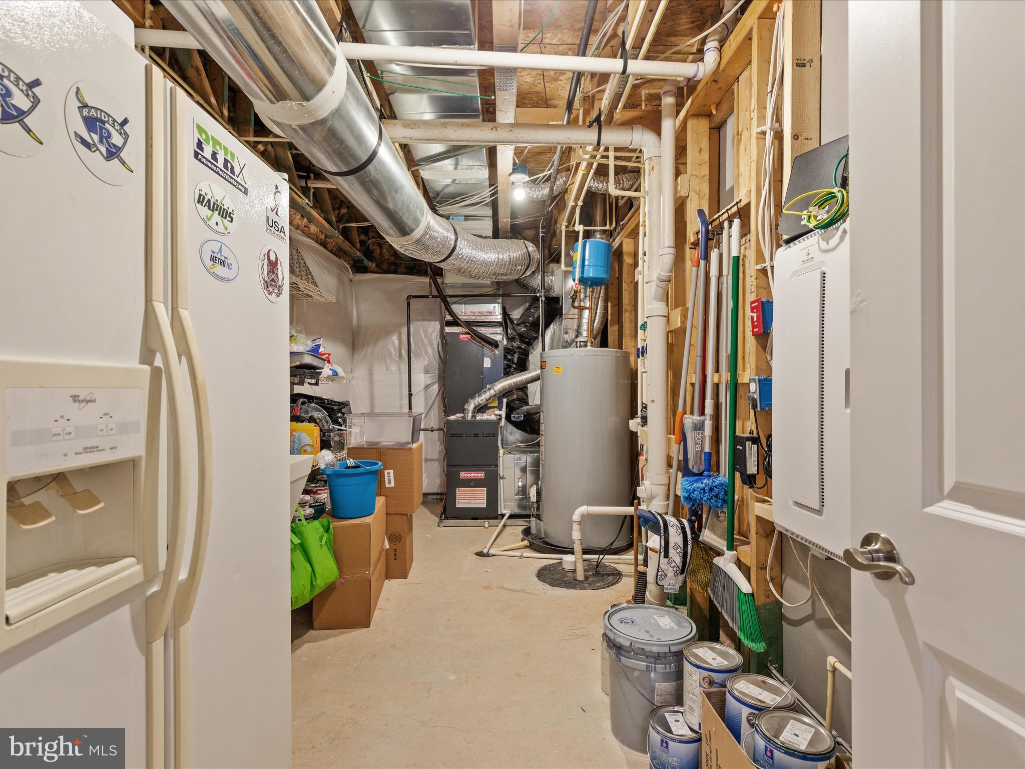 MEADOW BROOK FARM - Residential