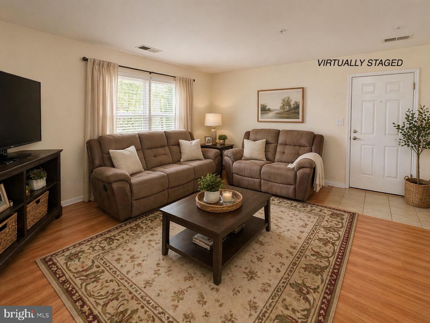 FOUR WINDS AT OAKTON - Residential