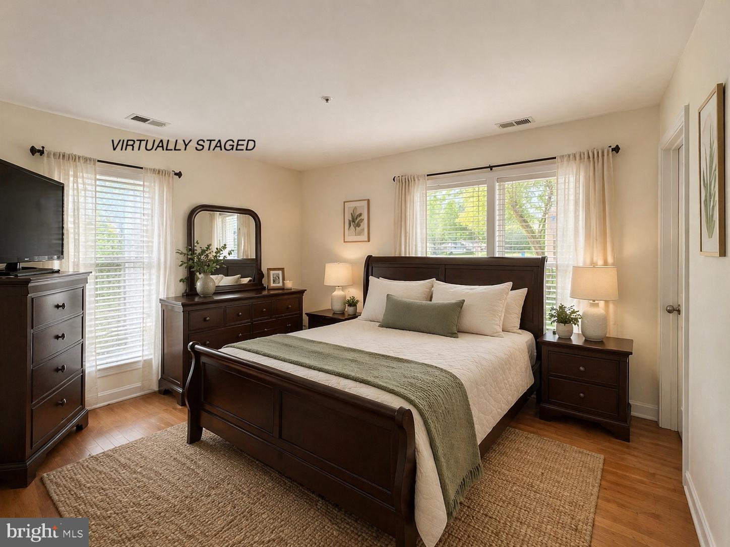 FOUR WINDS AT OAKTON - Residential