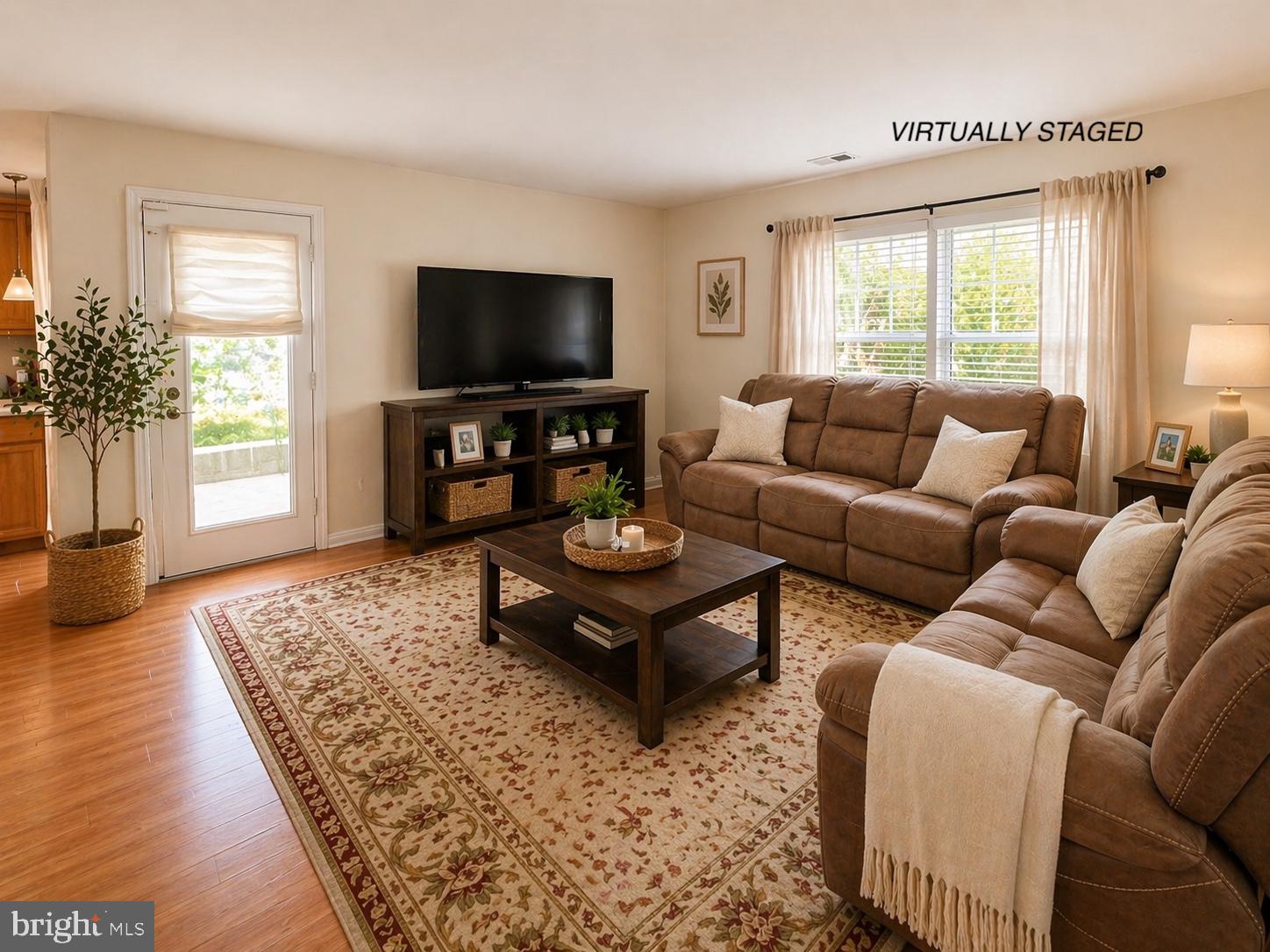 FOUR WINDS AT OAKTON - Residential