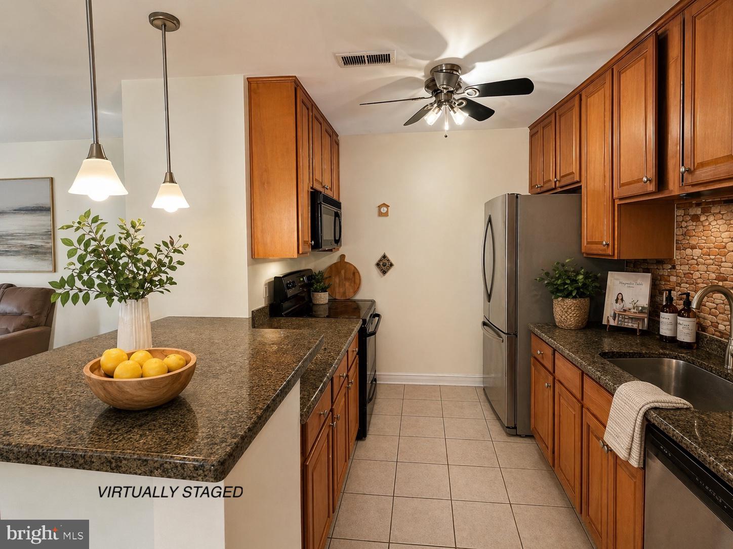 FOUR WINDS AT OAKTON - Residential