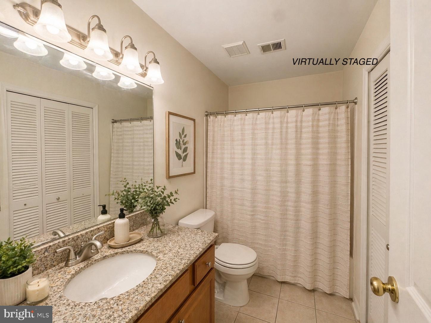 FOUR WINDS AT OAKTON - Residential