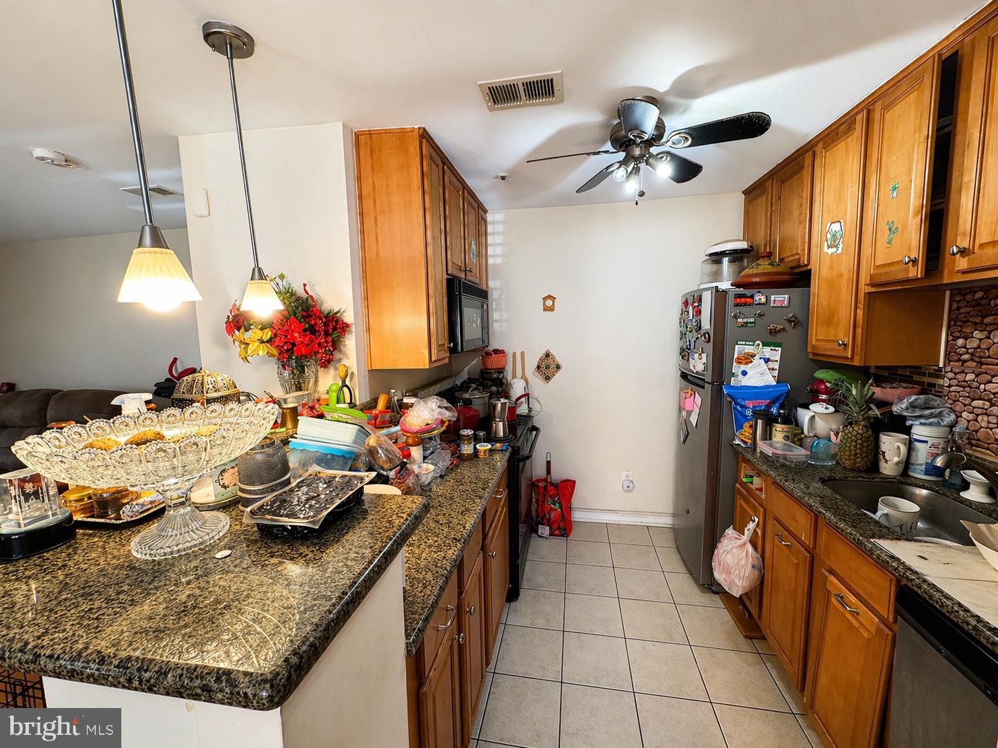 FOUR WINDS AT OAKTON - Residential